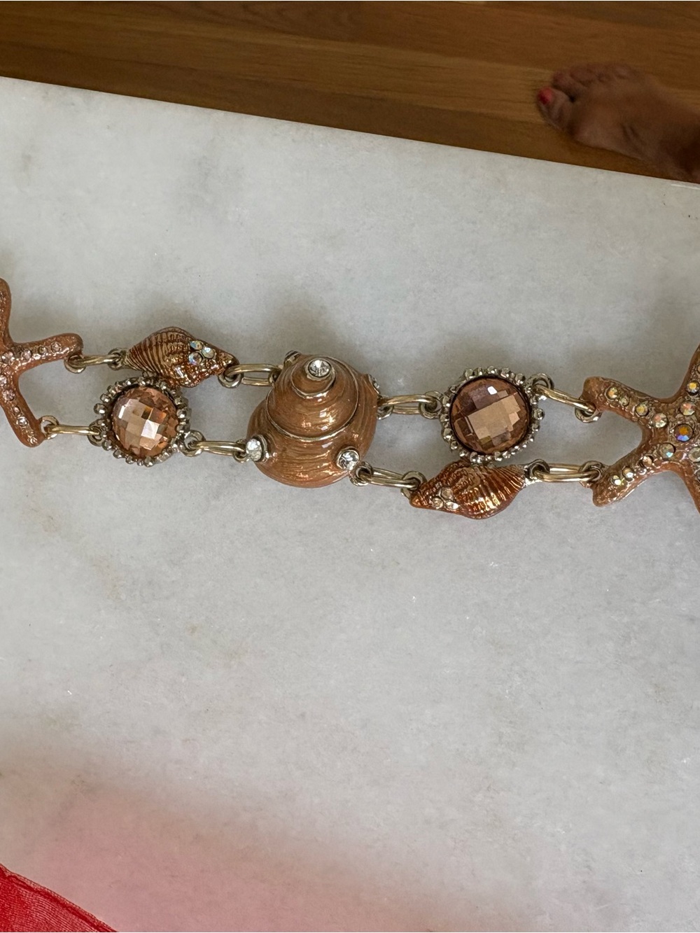 Seashell Statement Toggle Bracelet in Metallic Rose Gold